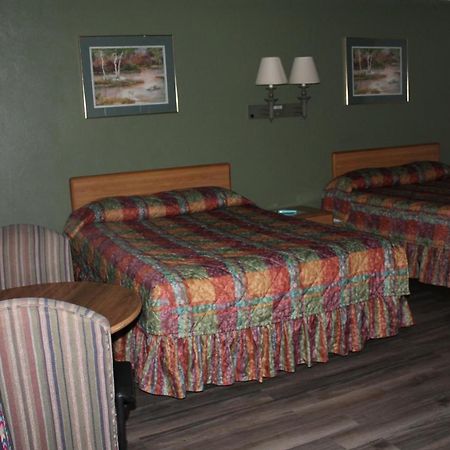 American Motor Inn - روك أيلاند المظهر الخارجي الصورة