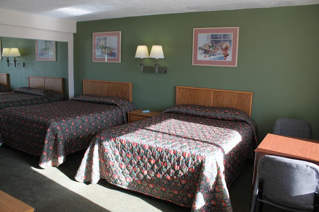 American Motor Inn - روك أيلاند المظهر الخارجي الصورة