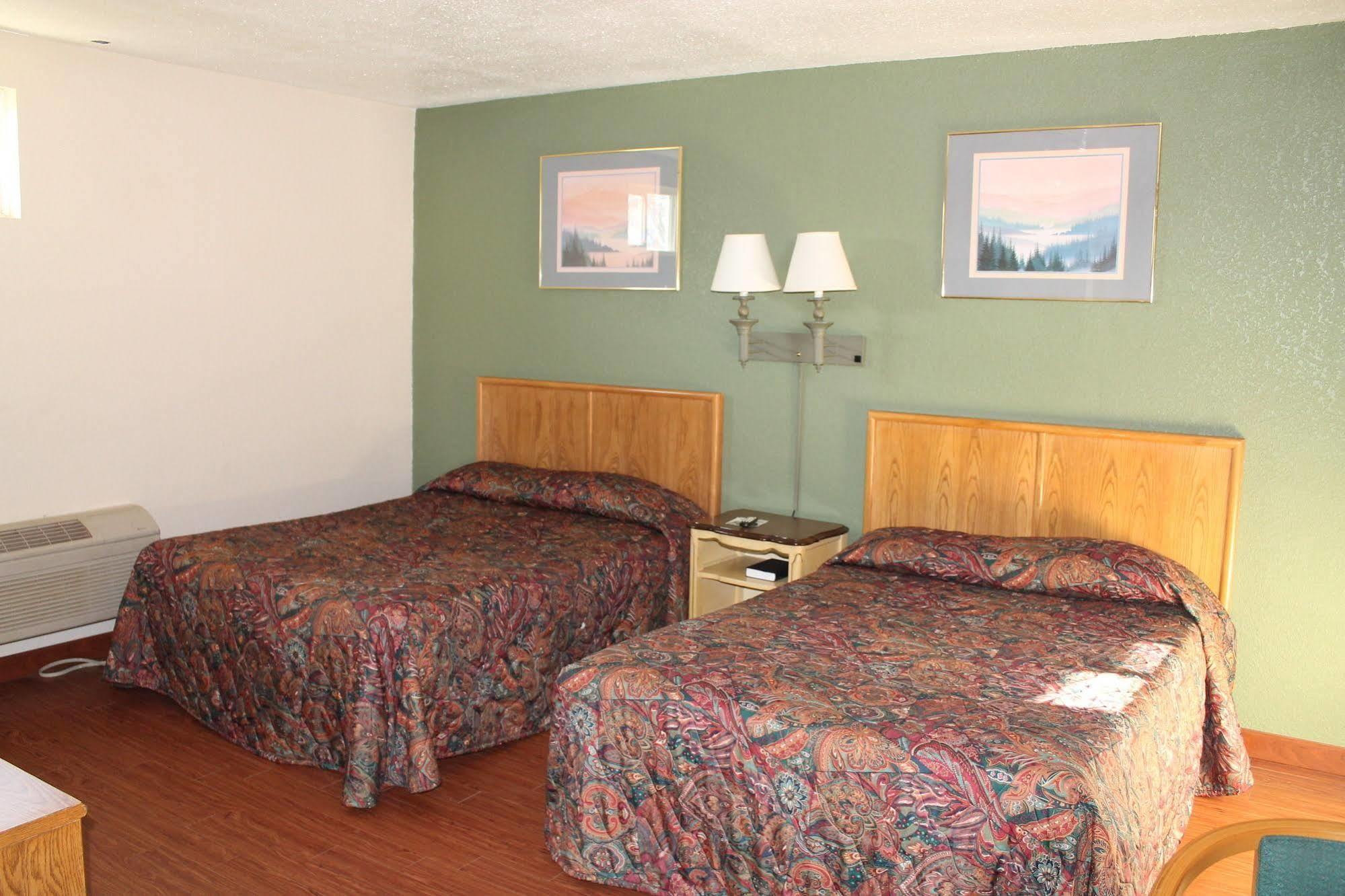 American Motor Inn - روك أيلاند المظهر الخارجي الصورة